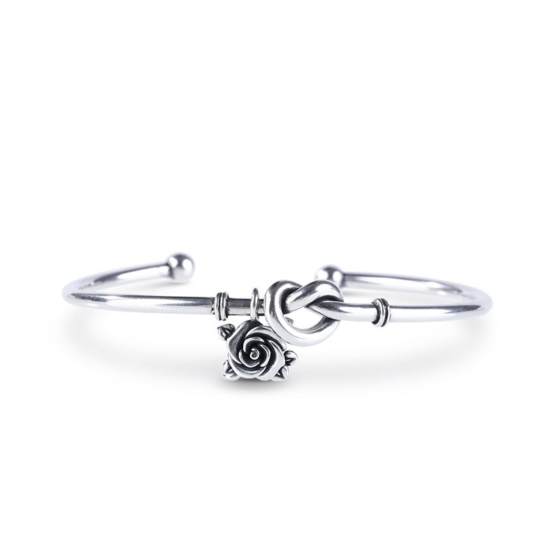 Knot Love Bangle